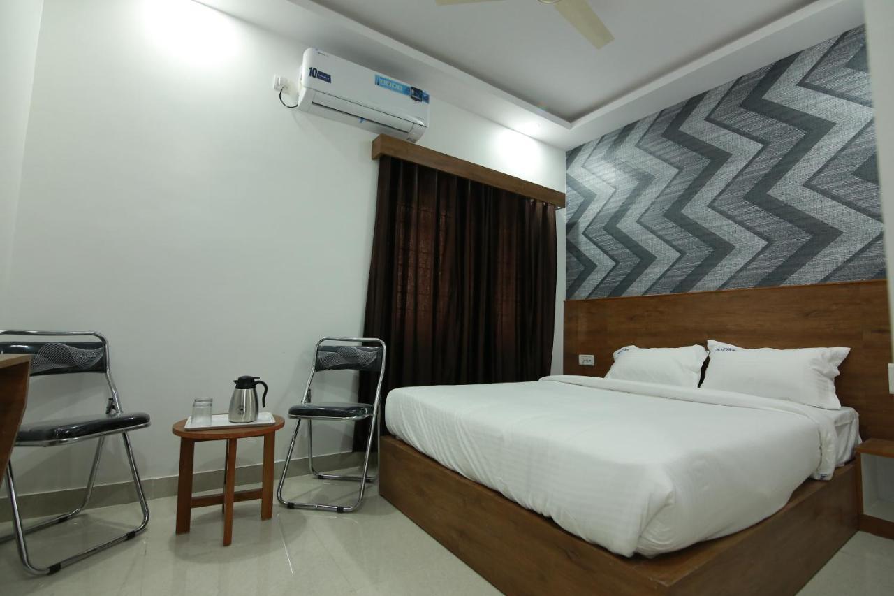Hotel Bg Inn Bangalore Exteriör bild