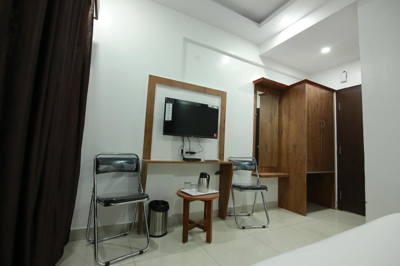 Hotel Bg Inn Bangalore Exteriör bild